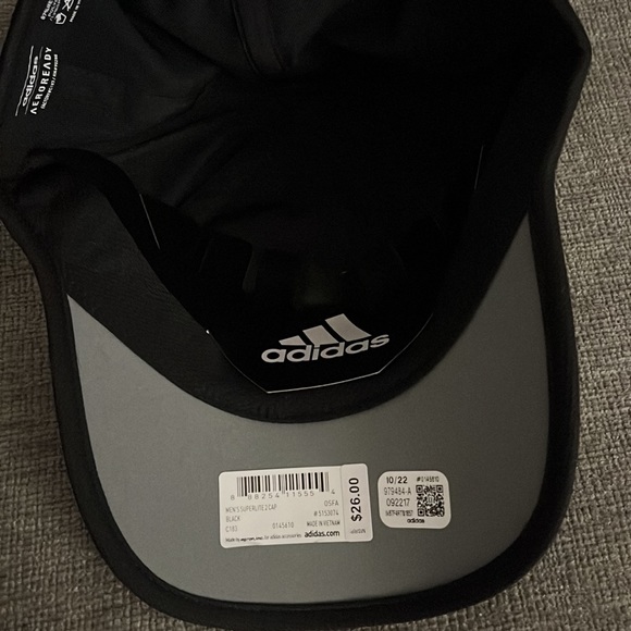 Adidas Reflective Running Hat - Picture 3 of 3